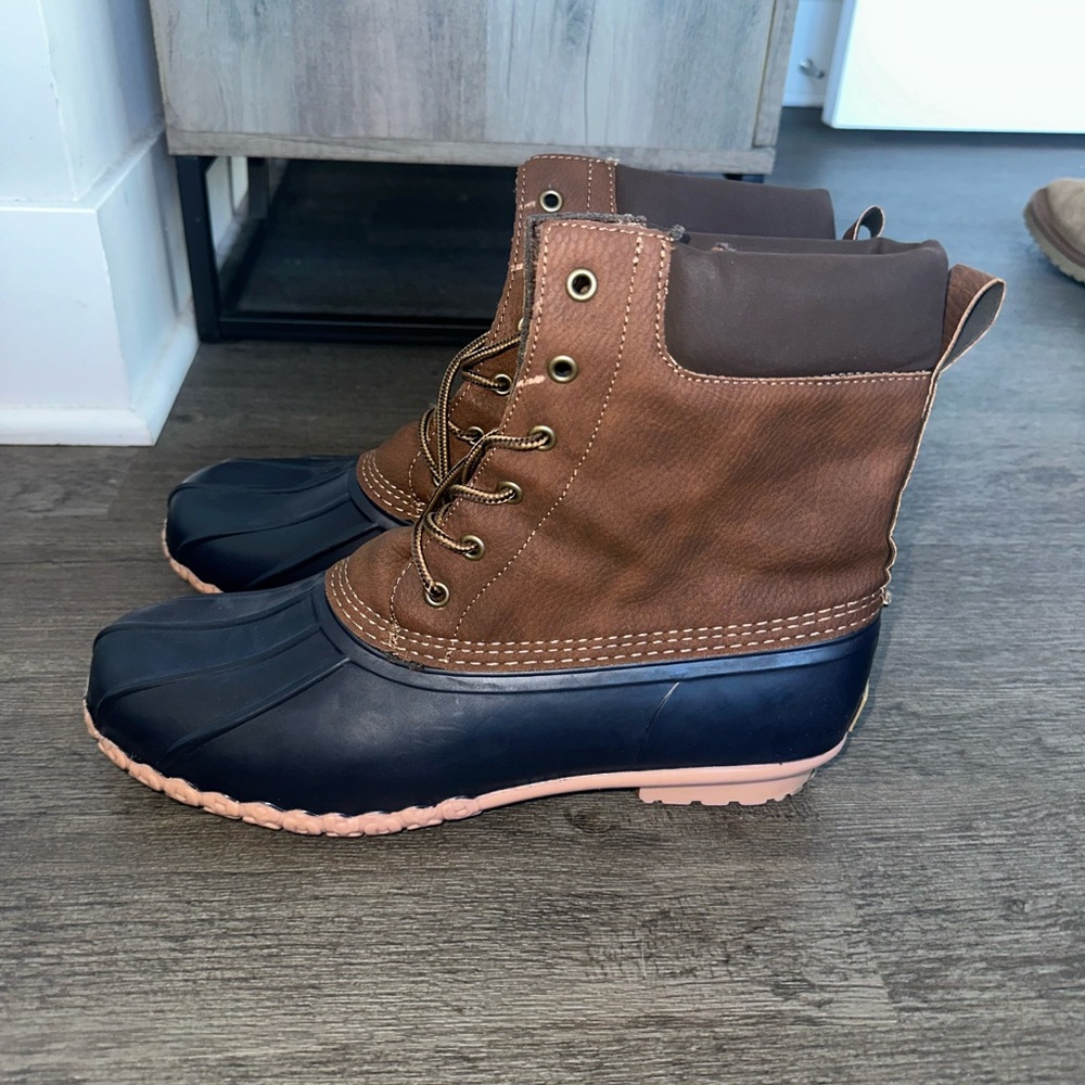 Men's Brown and Navy Duck Boots - Excellent Consition
